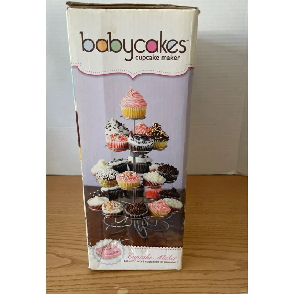 Babycakes Mini Cupcake Pie Maker w Instructions Liners Model CC-71 Pink Nonstick